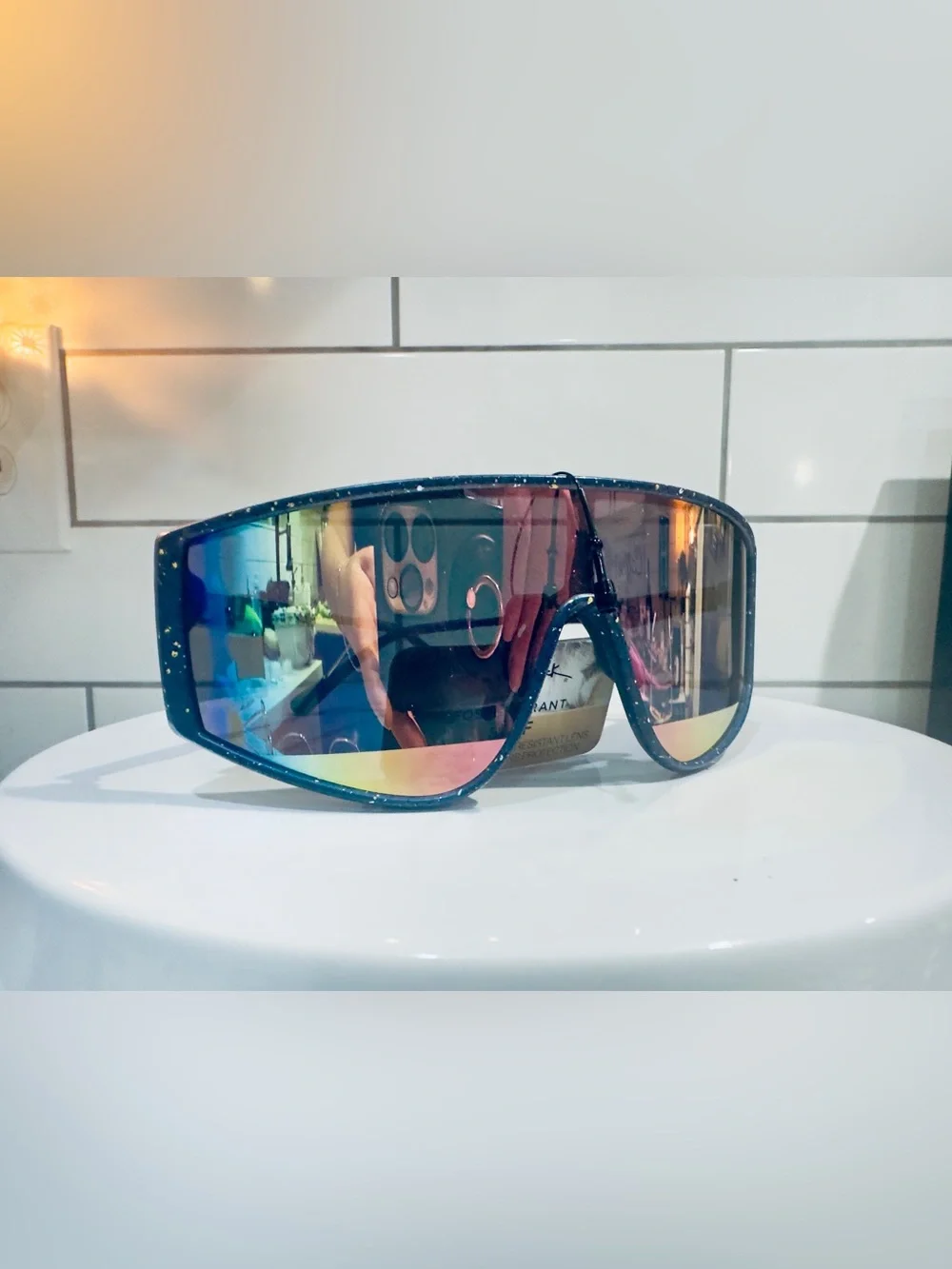 Foster Grant Surf, Ski and Snow- Shield Sunglasses Navy Speckled Visor.
